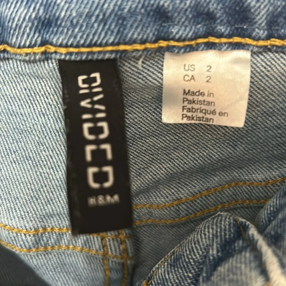 Divided high waist blue denim jeans size 2 H&M Straight leg frayed bottom - Picture 2 of 6